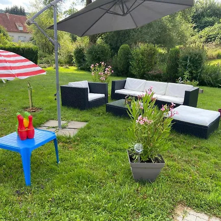 De La Vallee Apartment