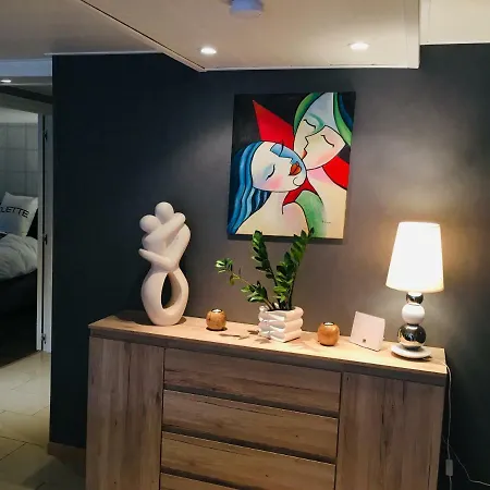 De La Vallee Dambach